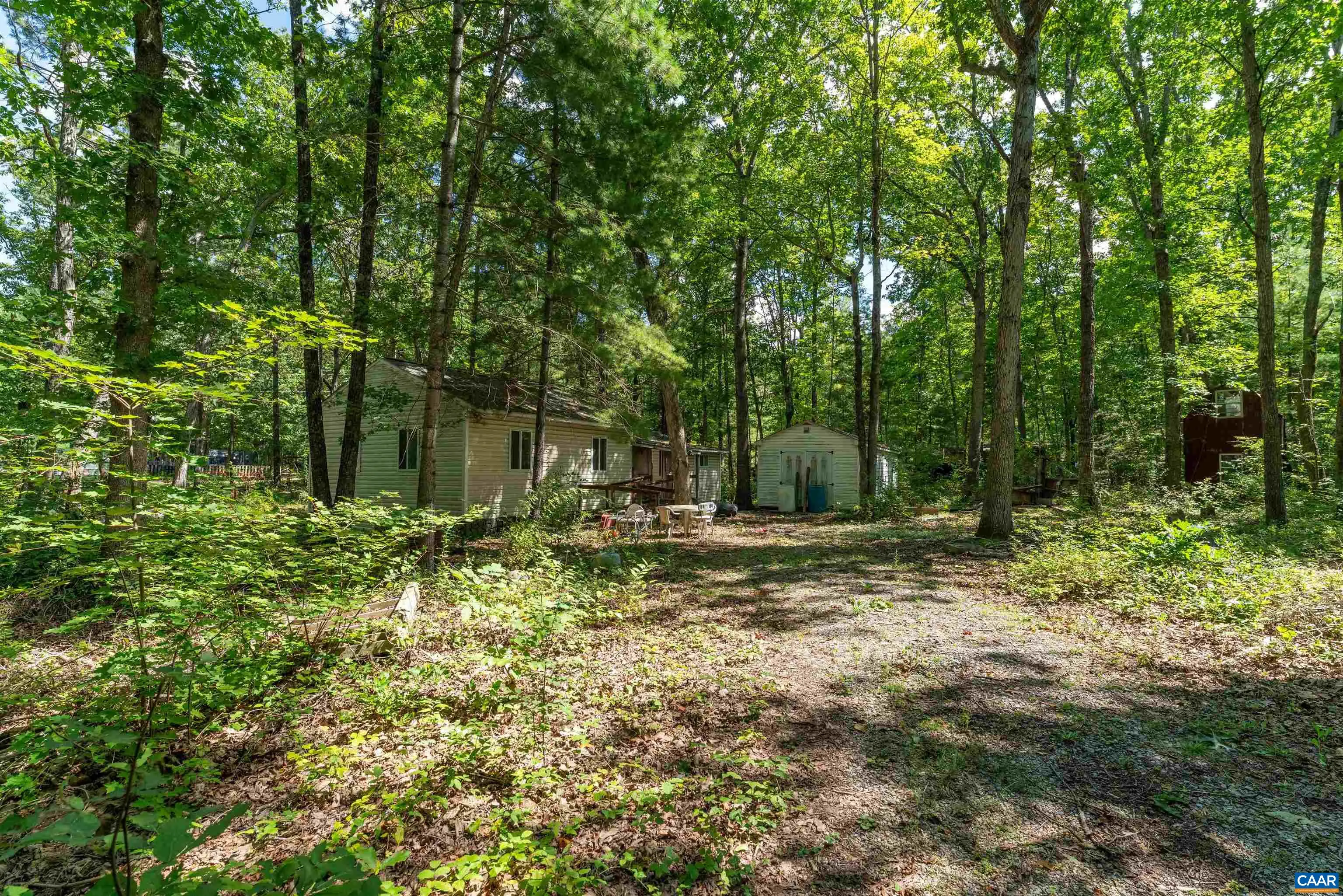 231 Deer Trl, Greenville