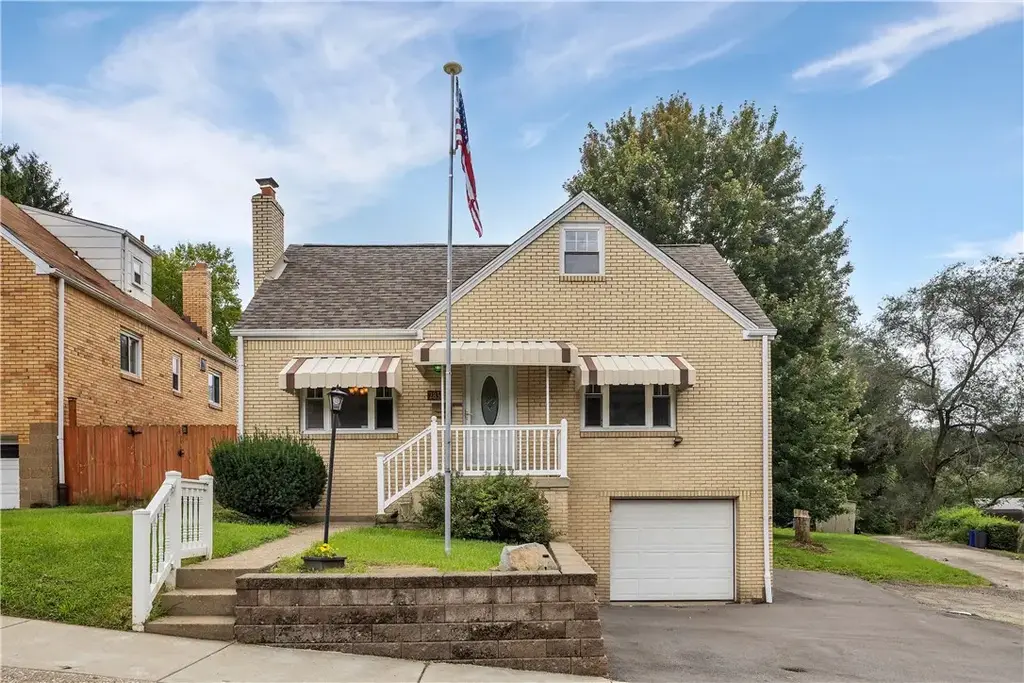 2831 Sageman Avenue , Brookline