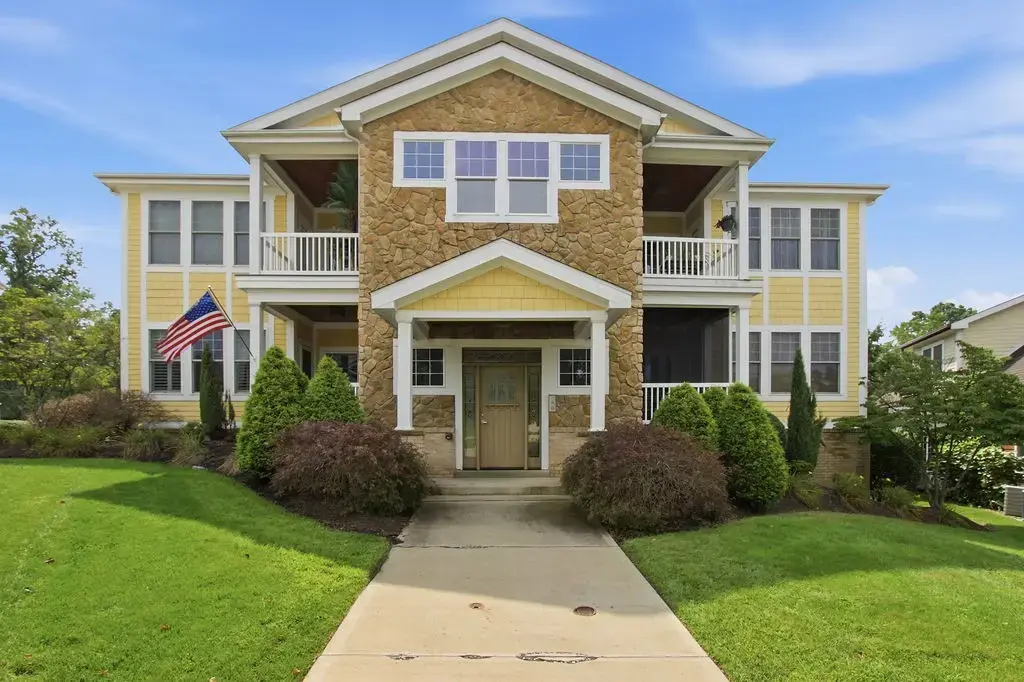 248 Berkeley Way, Monroeville