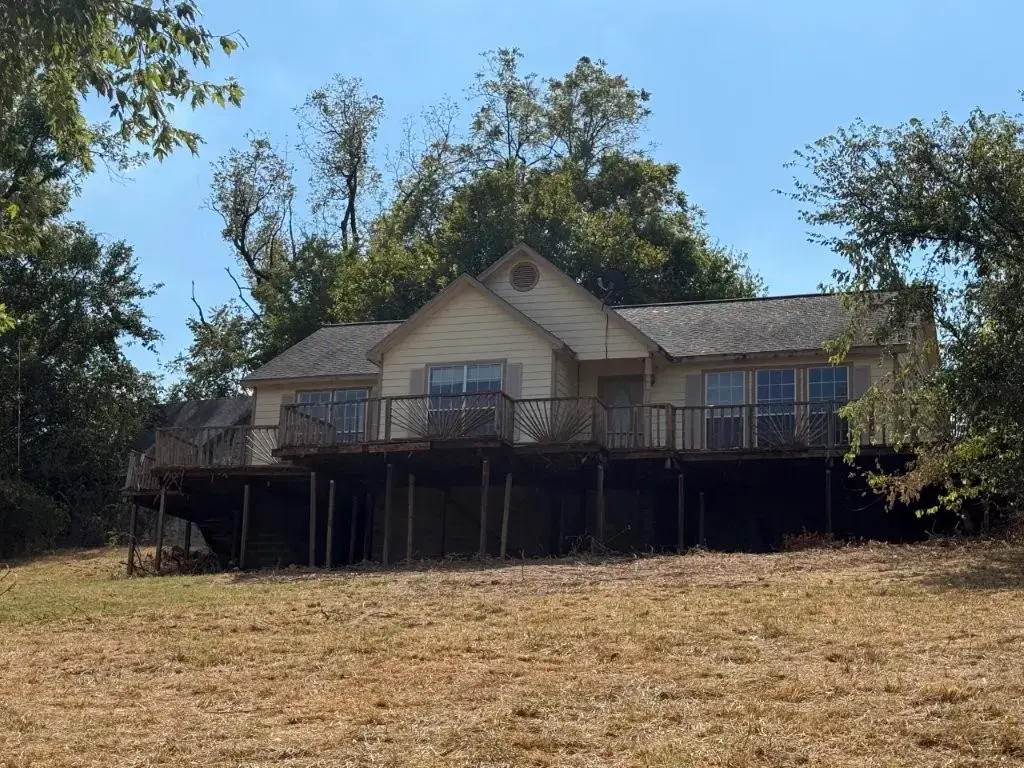 23043 E Highway 412, Hindsville