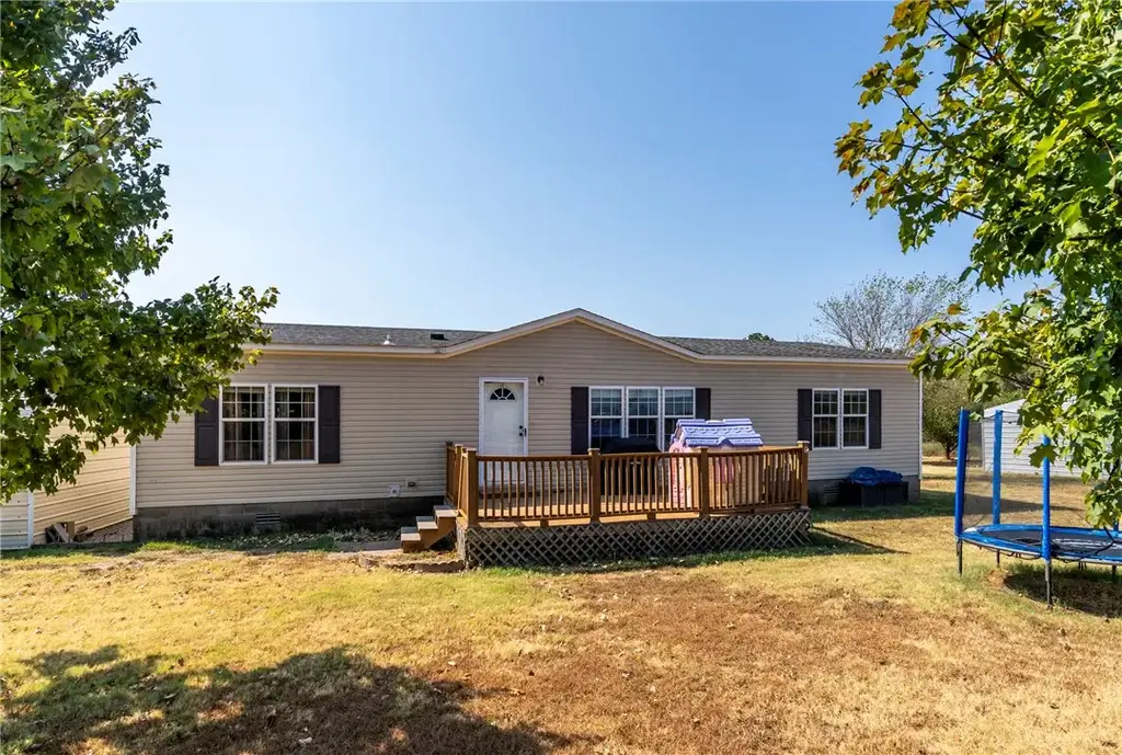 22161 Marion Lee Road, Gentry