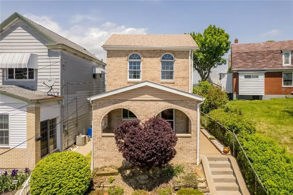 1734 Rutledge Street, Mt Washington