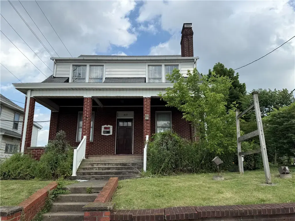 313 Morgantown Street , Uniontown
