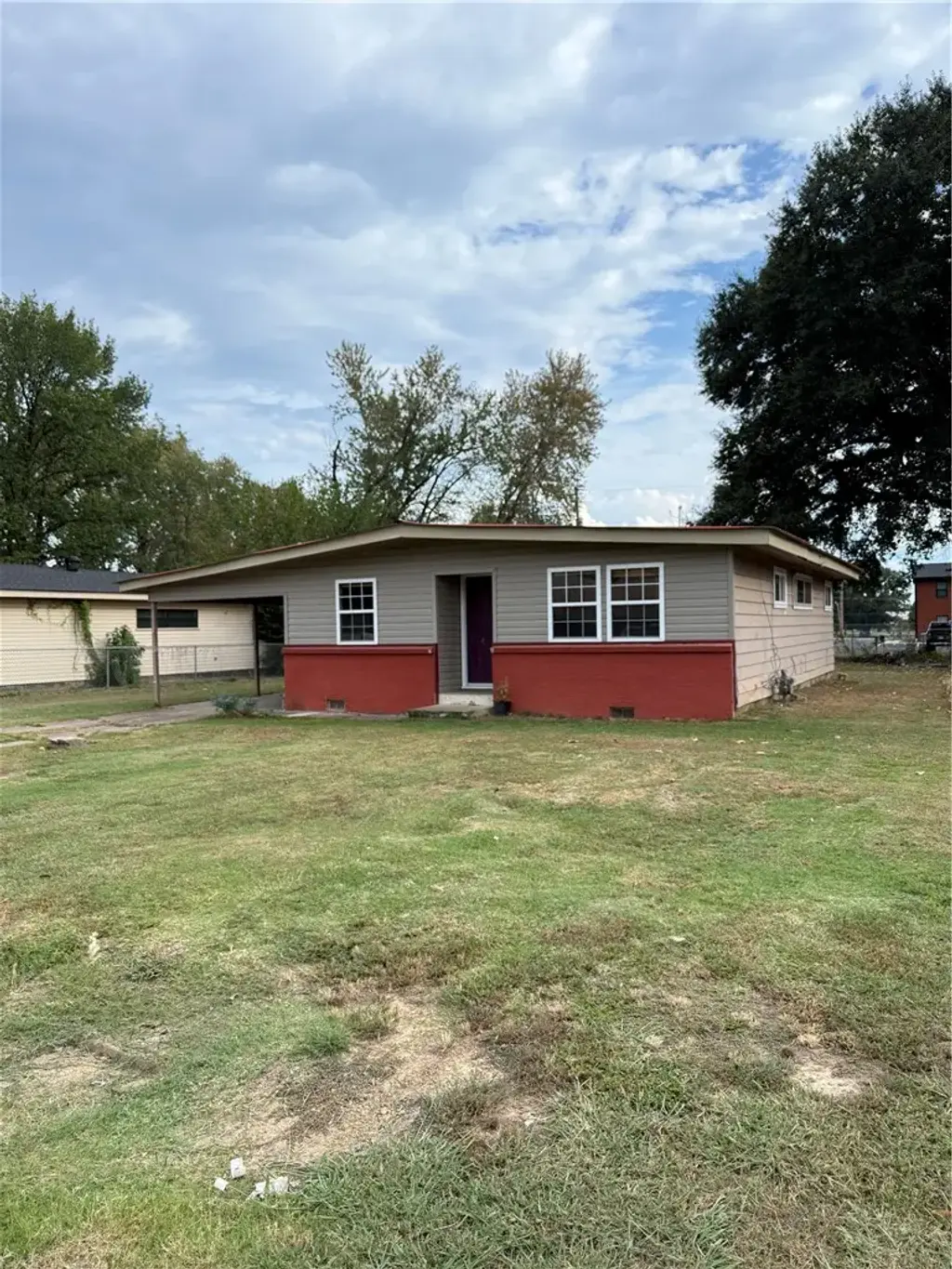 912 F Street, Russellville