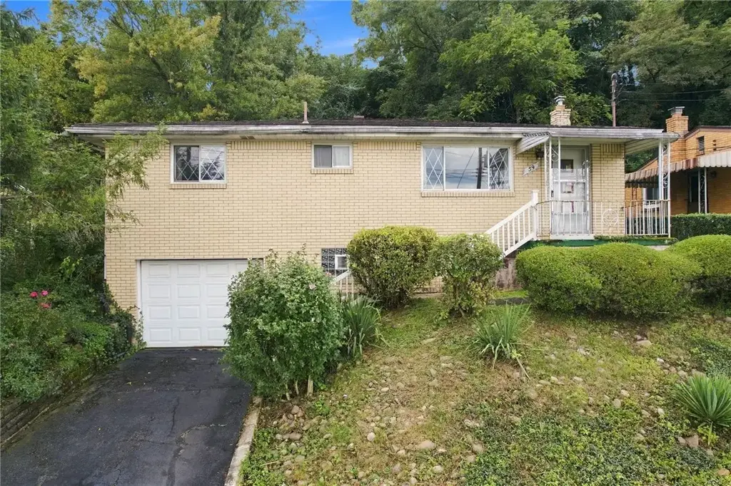 59 Central Avenue , N Versailles
