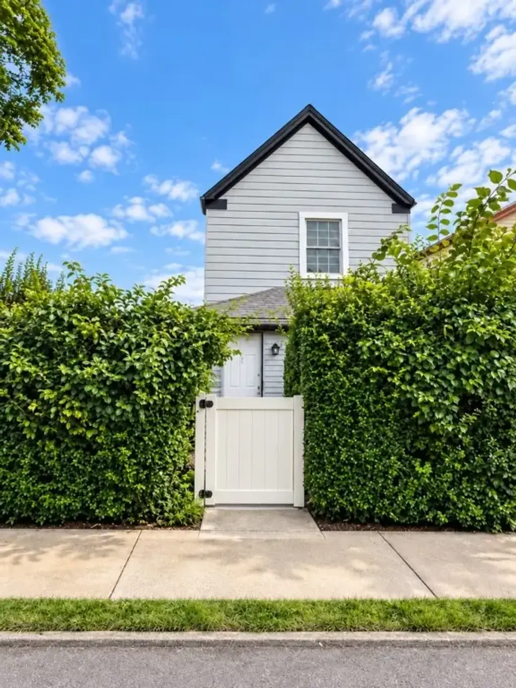 5221 Schenley Avenue , Garfield