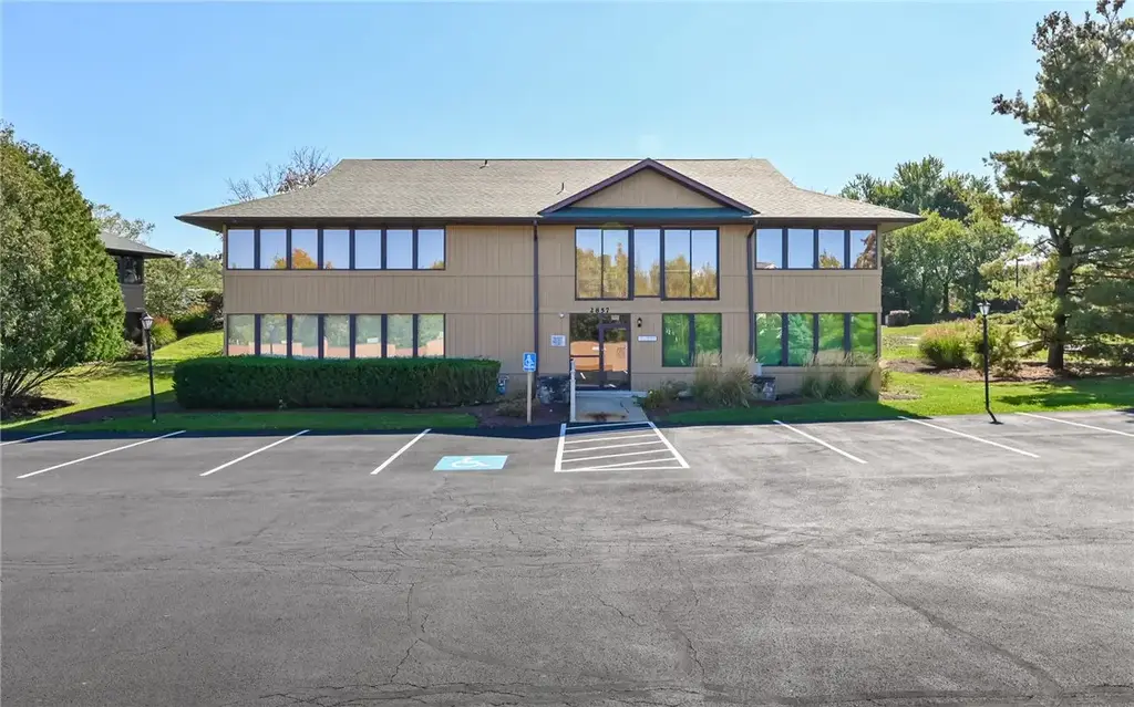 2857 Oxford Boulevard, Hampton