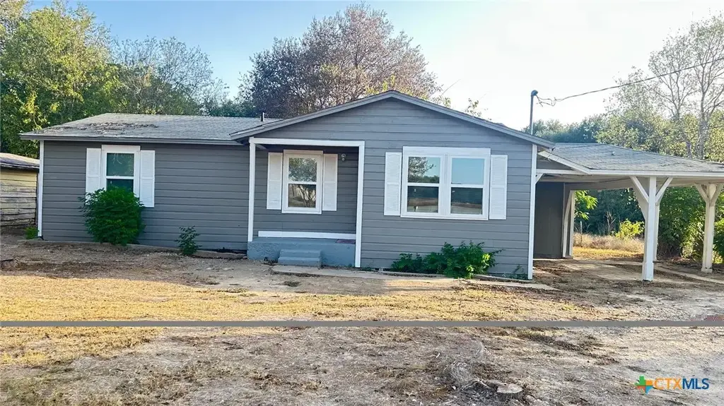 2043 Hwy 190, Belton