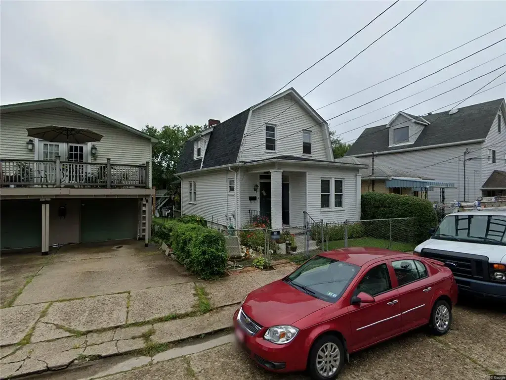 911 Lenz Avenue , Ambridge