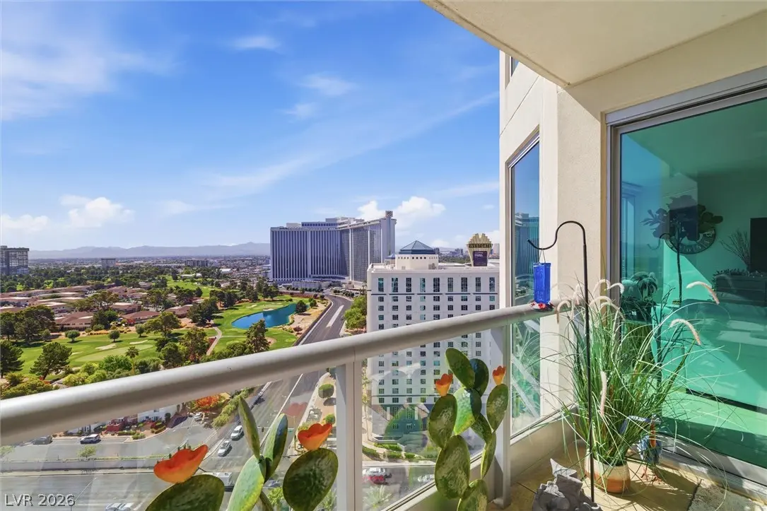322 Karen Avenue 1802, Las Vegas