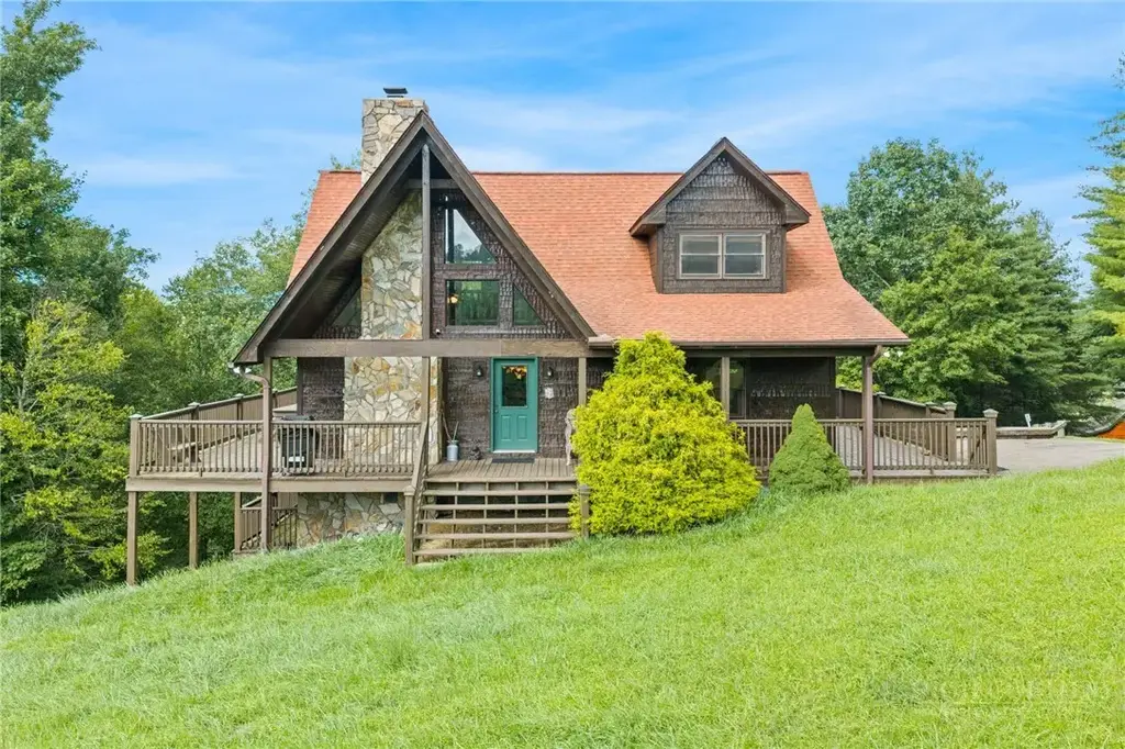 1003 Deerwood Road, Piney Creek