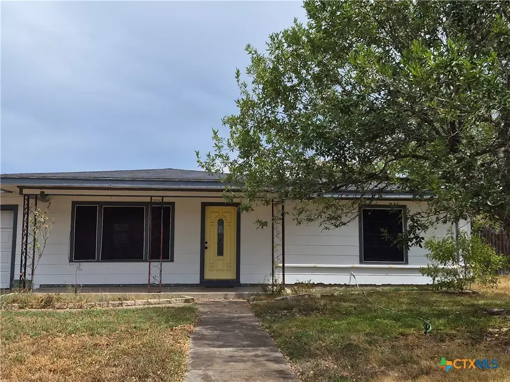 1010 E Church Street, Cuero