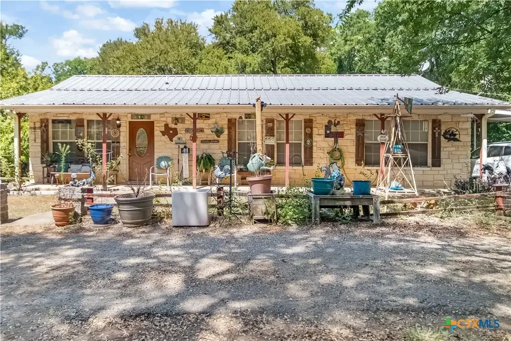 2717 Theresa Lane, Moody
