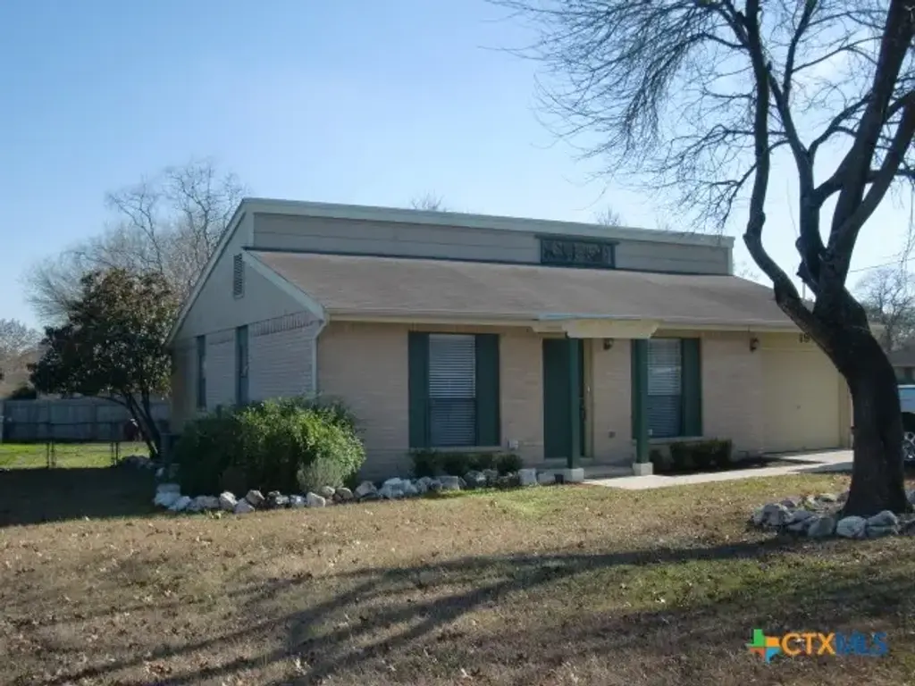 19 Sunflower Circle, New Braunfels