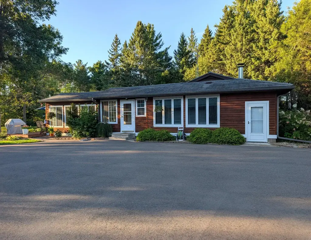 N1835 Hwy 40, Bruce