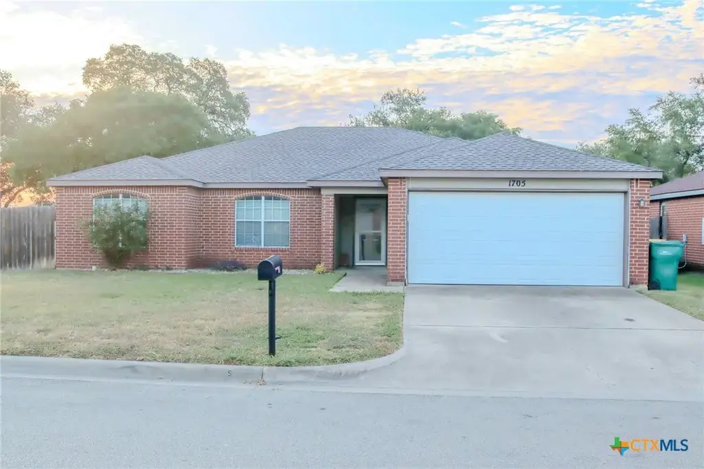 1705 Liberty Hill Drive, Belton
