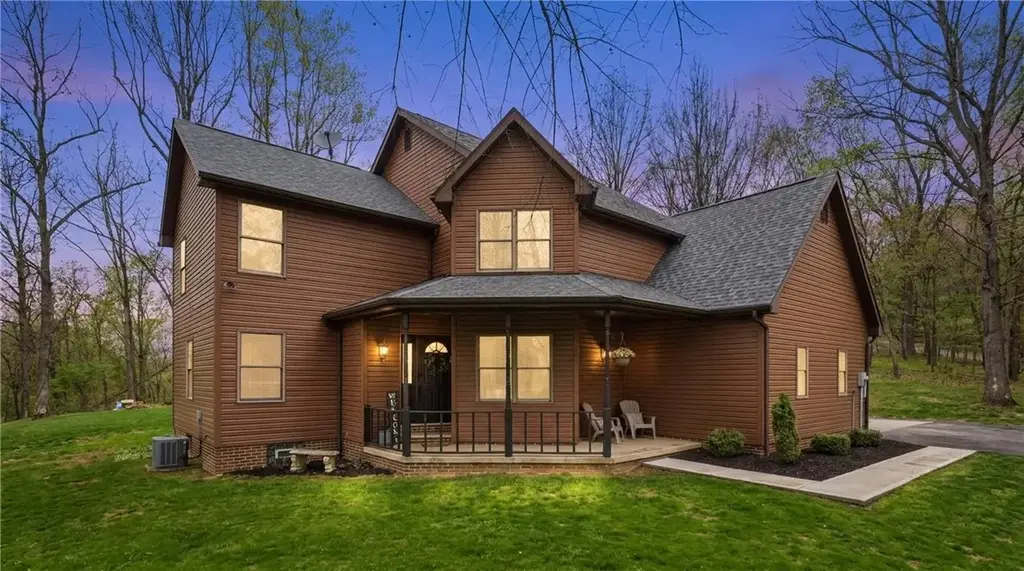 143 Cruikshank Road, Middlesex