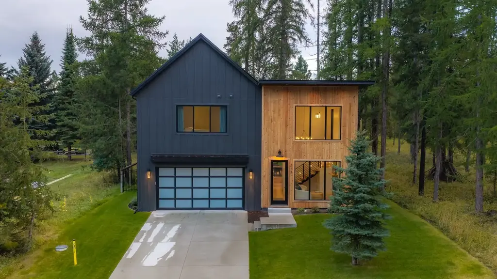 313 Sawtooth Drive, Whitefish