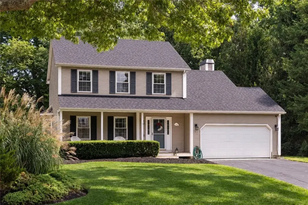 17 Watch Hill Way, South Kingstown