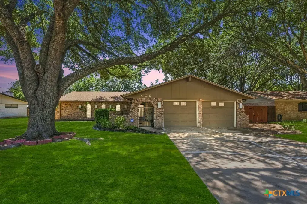 605 Ridgecrest, New Braunfels