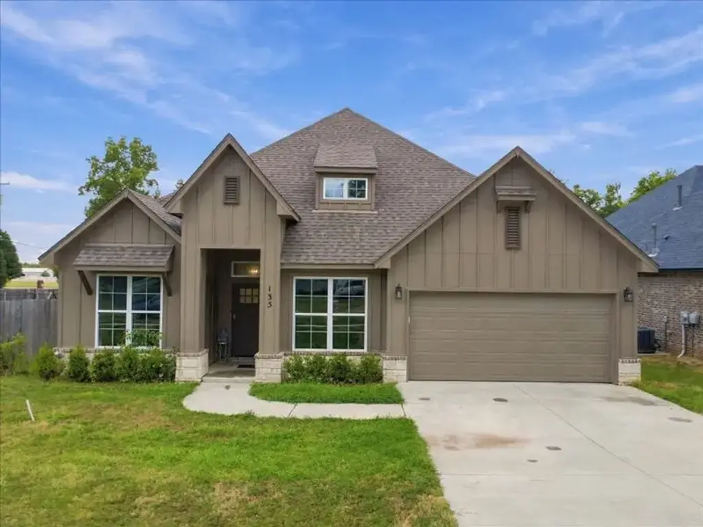 135 E Boston, Broken Arrow