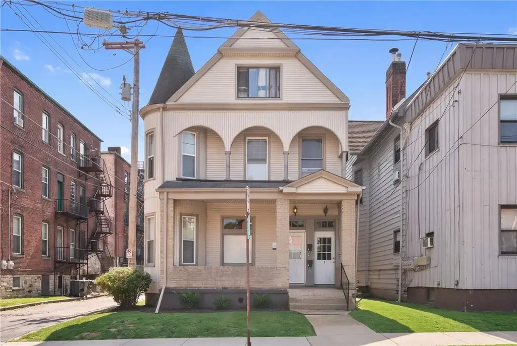 5746 Howe Street , Shadyside
