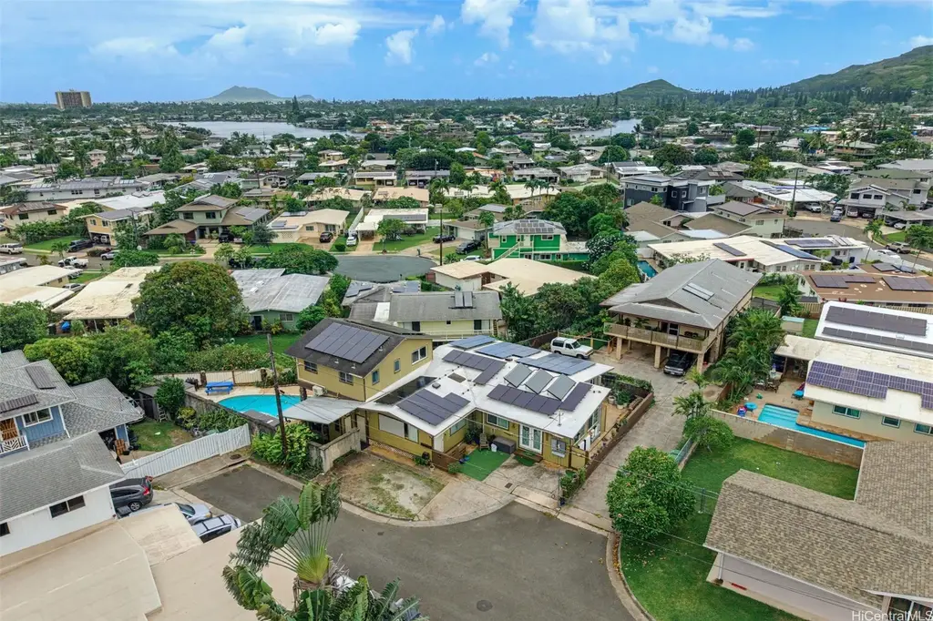 1253 Nanawale Way, Kailua