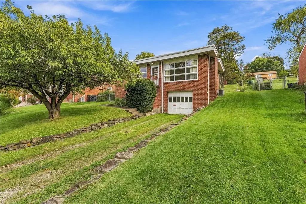 2459 South Park Road , Bethel Park