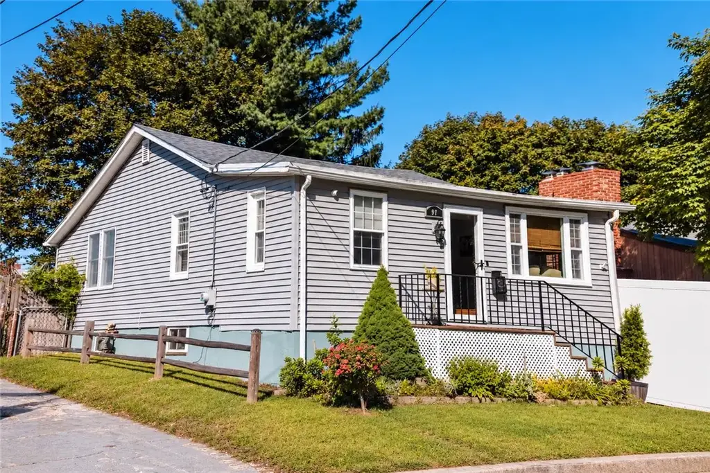 97 Spring Ave, Barrington