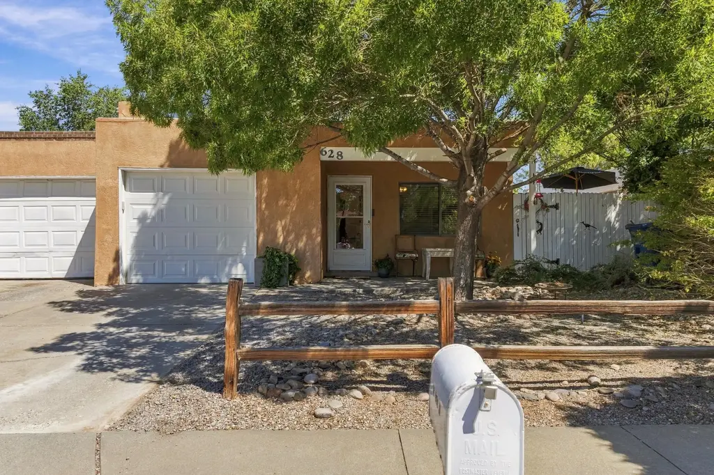 628 Dorado Place Se, Albuquerque