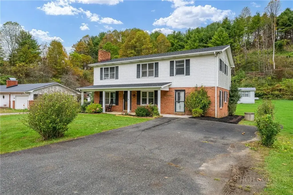 1044 Us Hwy 321, Sugar Grove