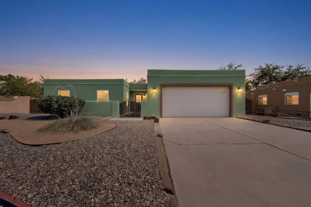 5812 Morgan Lane Nw, Albuquerque