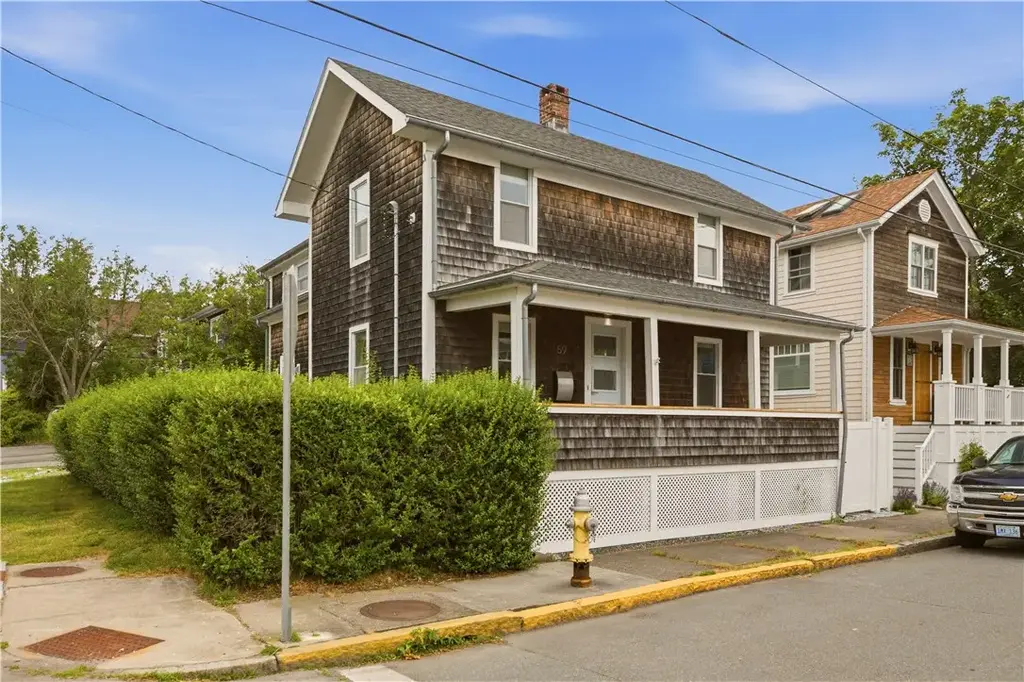 59 Houston Ave, Newport