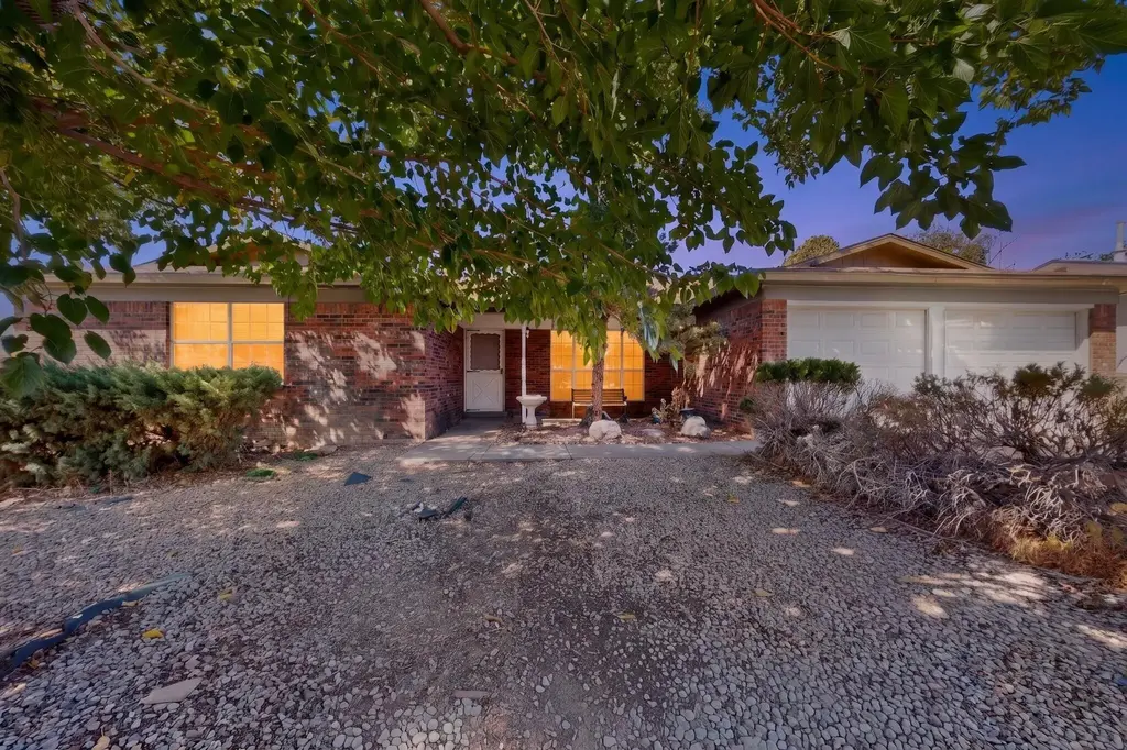 3701 Naples Street Ne, Albuquerque