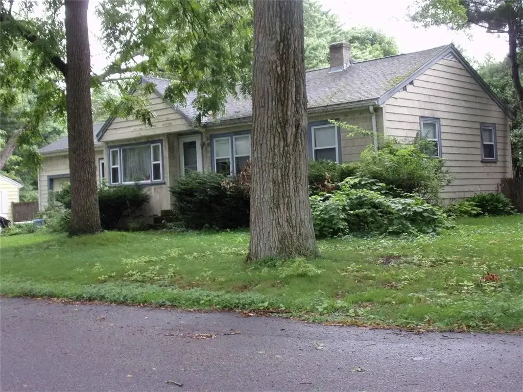 3 Greenville Dr Dr, Barrington