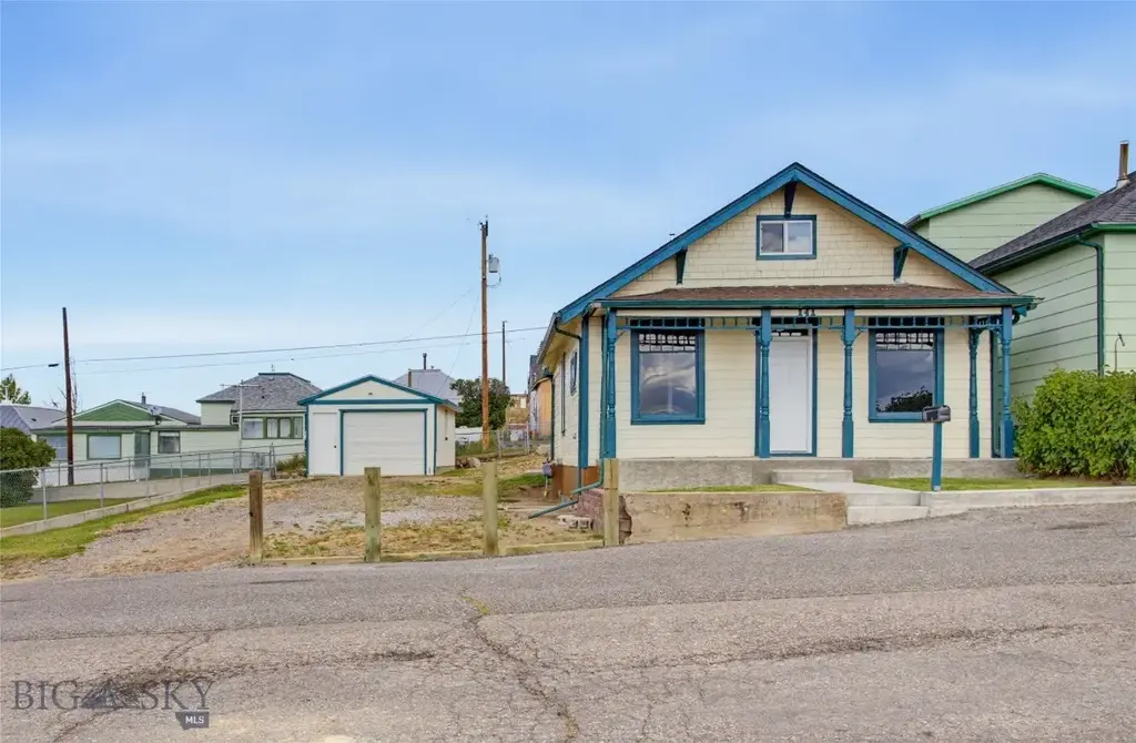 141 W Pacific Street, Butte