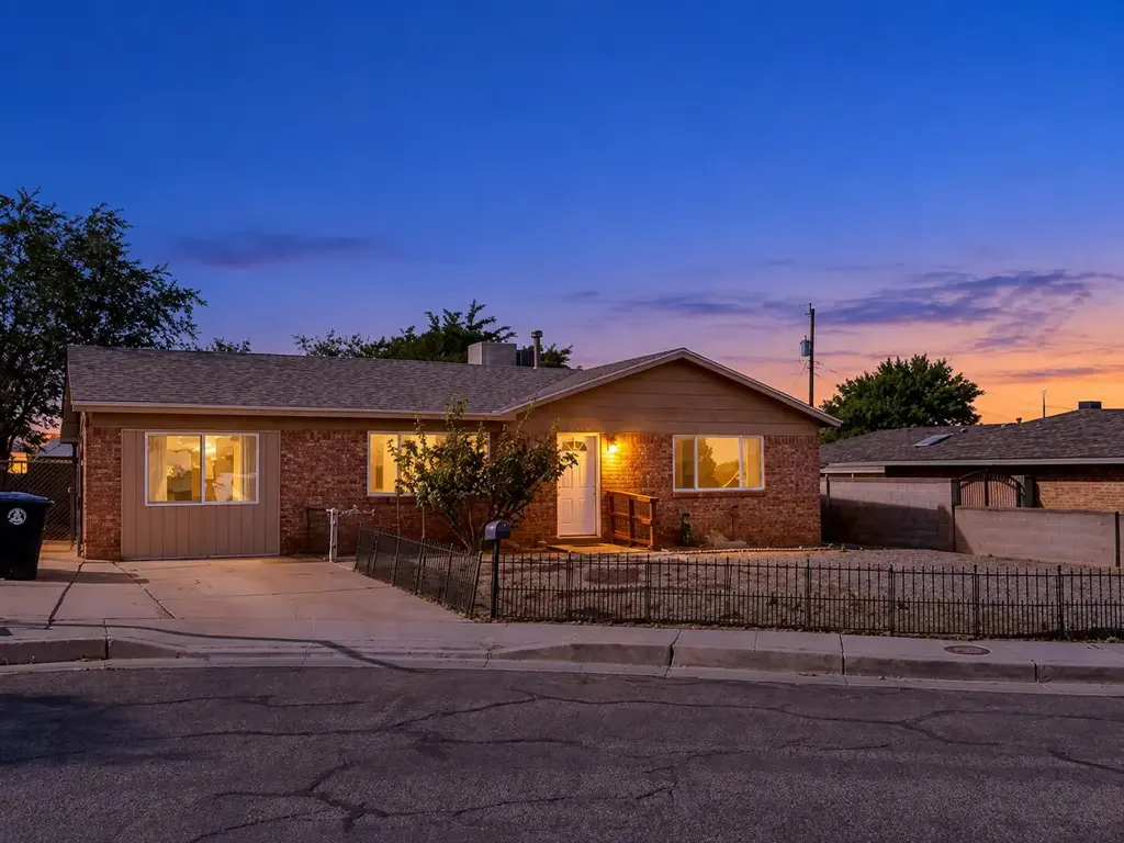 11916 Euclid Court Ne, Albuquerque