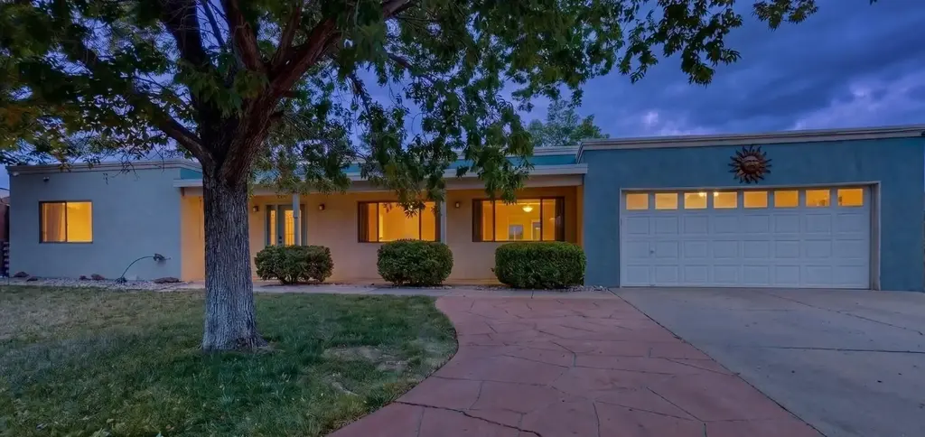 5504 Palomino Drive Nw, Albuquerque