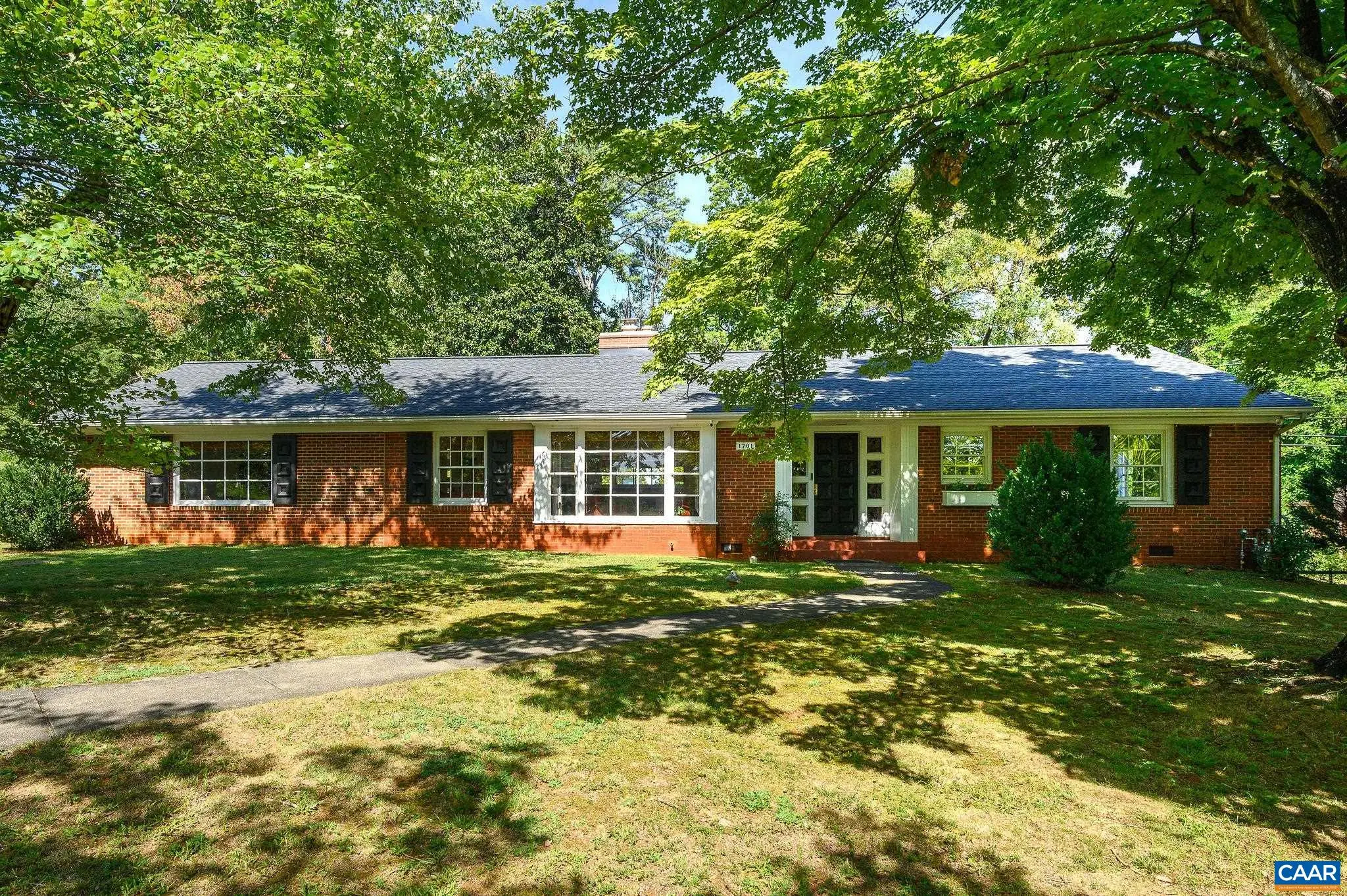 1701 Kenwood Ln, Charlottesville