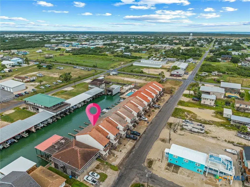 464 15th Street, Port O'Connor