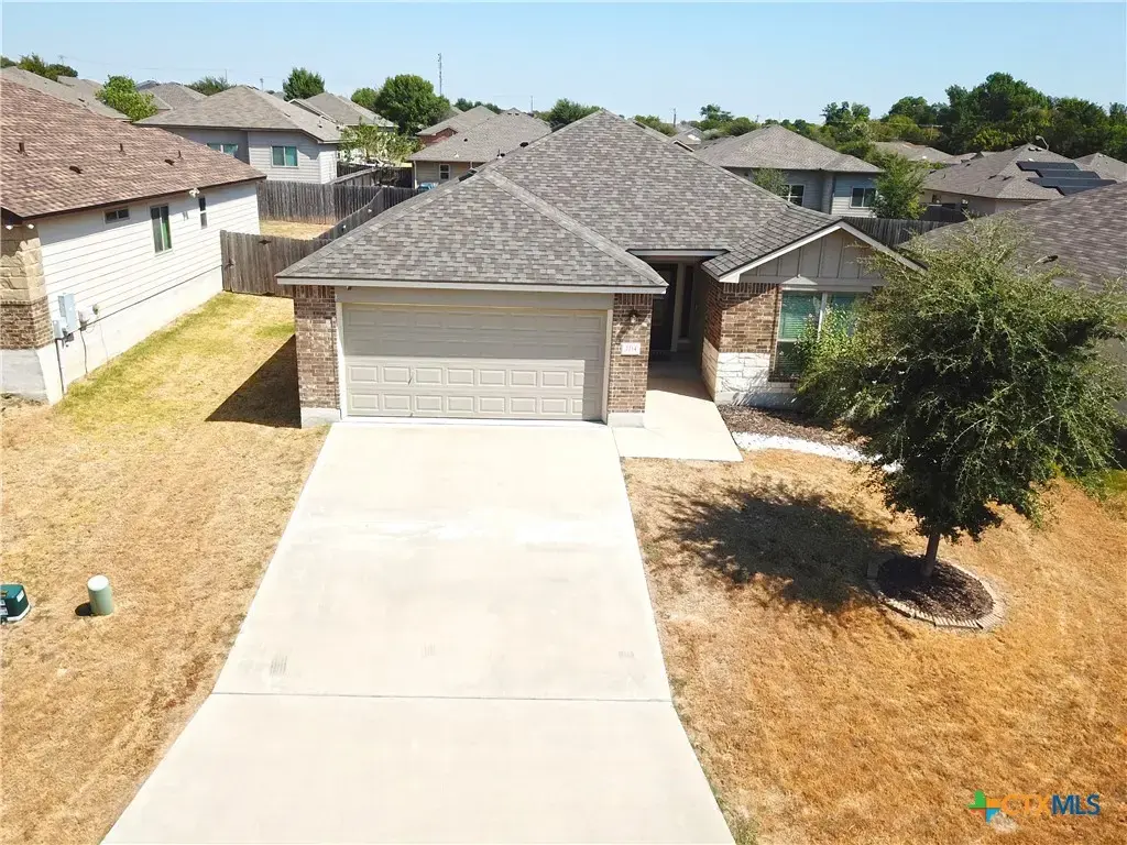 2214 Petersburg Lane, Temple