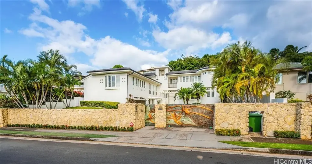 542 Ahina Street, Honolulu