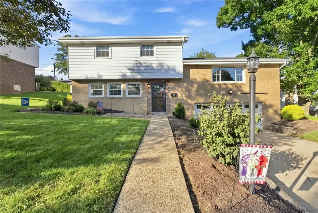 569 Pat Haven Drive , Mt Lebanon
