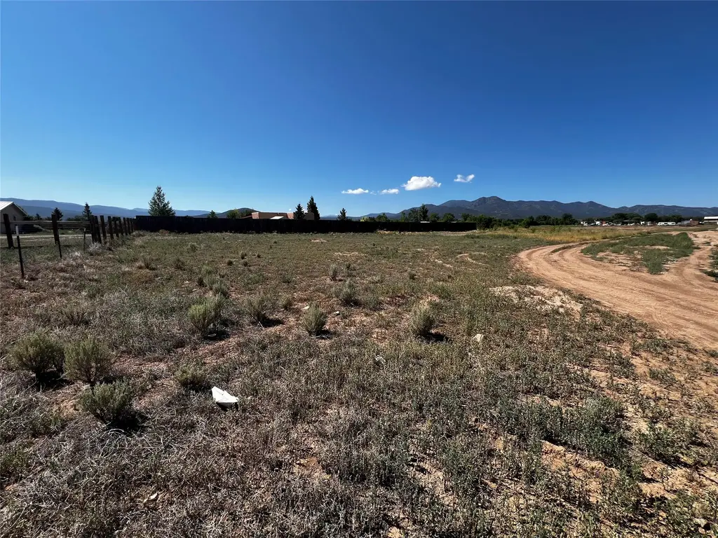 Camino De Corazon, Ranchos de Taos