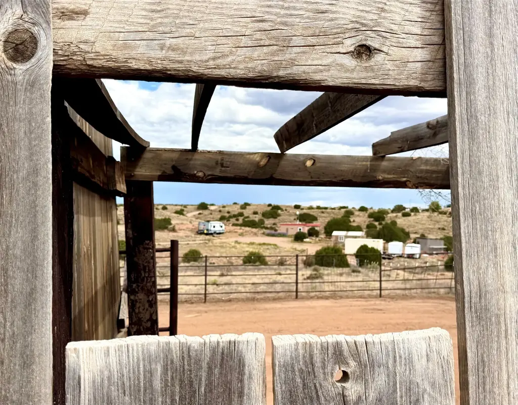 12 E Pine Extension, Santa Fe