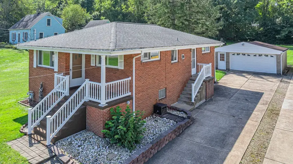 606 Golf Course Road , Hopewell
