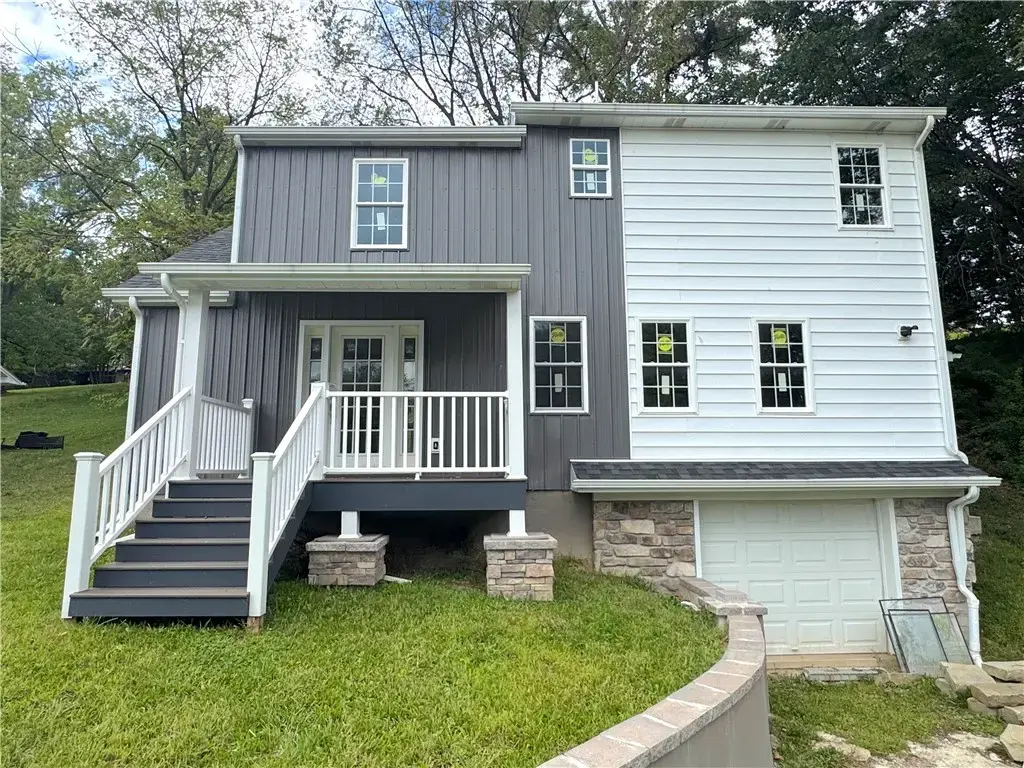 7651 Pennsylvania Avenue , North Huntingdon