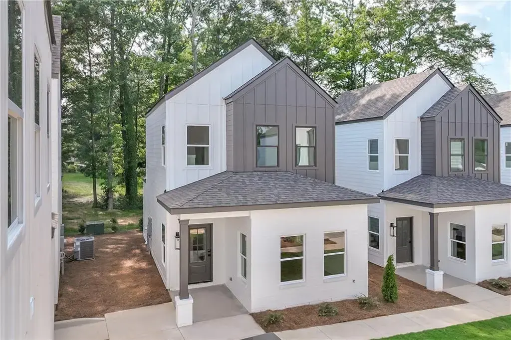 641 Mary Brooks Dr 501, Auburn