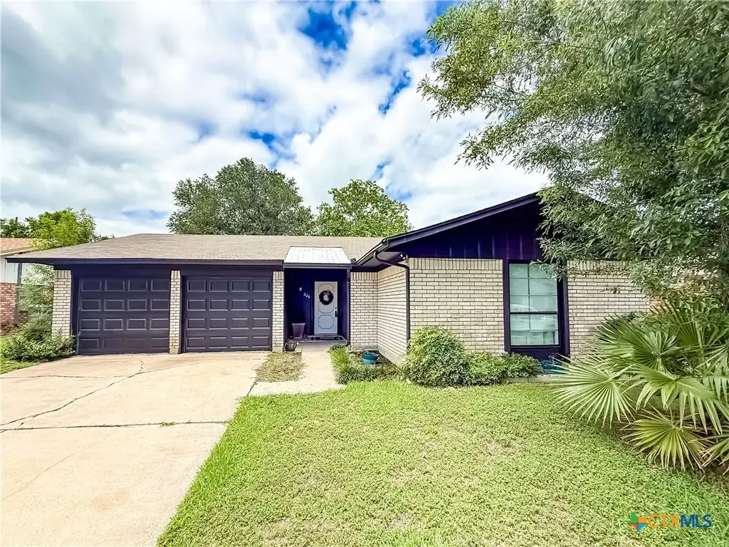 204 Timberlane, Victoria