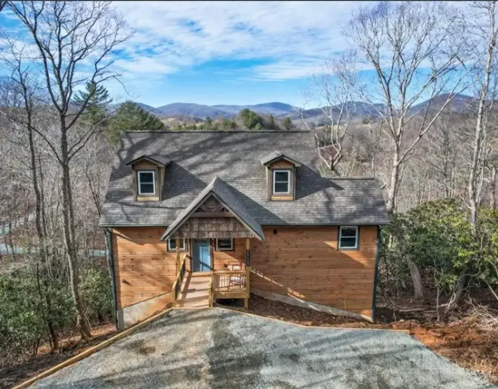 406 Red Maple Lane, Boone